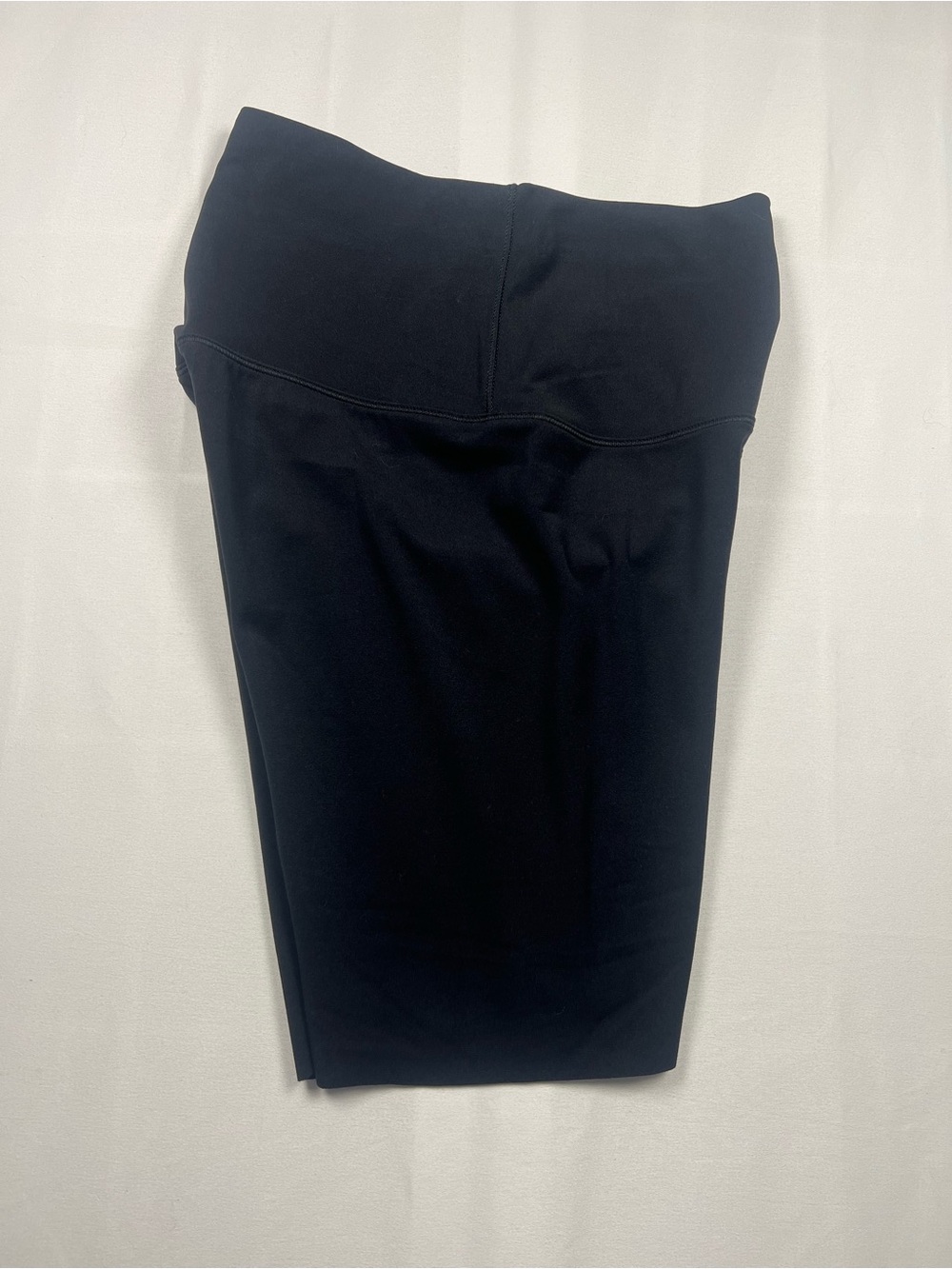 Nike Women’s Highwaist Zenvy Dri-Fit 8” Biker Short - Picture 5 of 14
